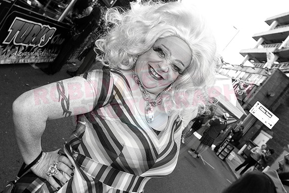 All digital download photos are available for purchase without watermarks