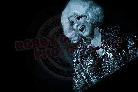 All digital download photos are available for purchase without watermarks