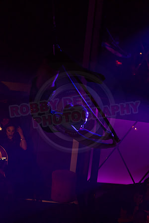 All digital download photos are available for purchase without watermarks