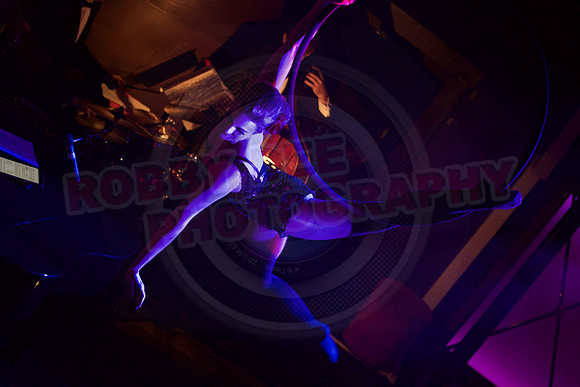 All digital download photos are available for purchase without watermarks