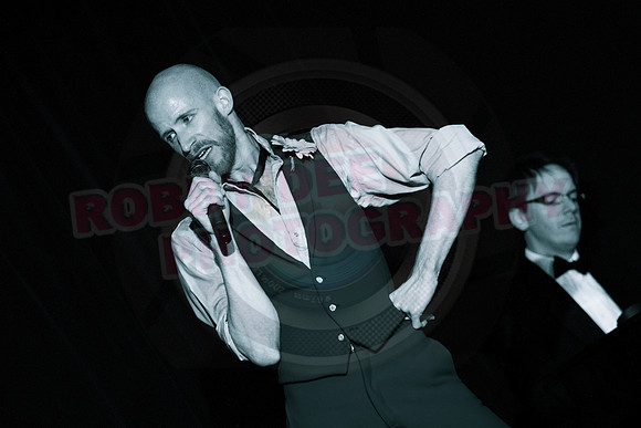 All digital download photos are available for purchase without watermarks