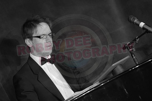 All digital download photos are available for purchase without watermarks