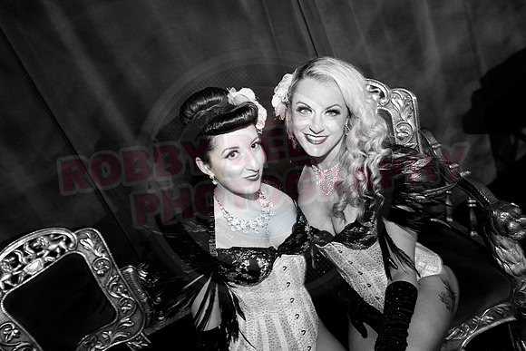 All digital download photos are available for purchase without watermarks