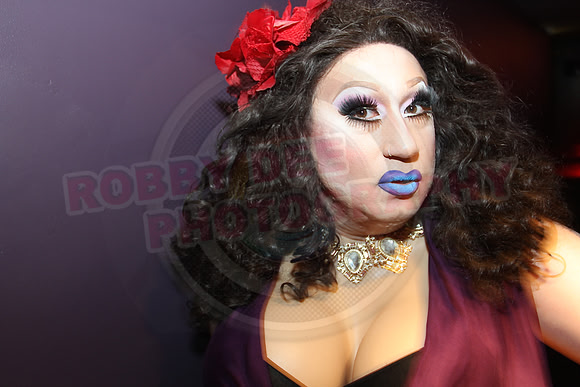 All digital download photos are available for purchase without watermarks