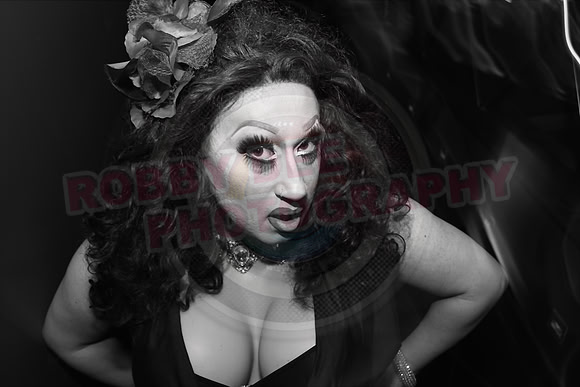 All digital download photos are available for purchase without watermarks