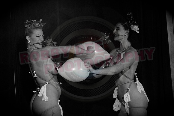 Cabaret Carousel Chrismas Show