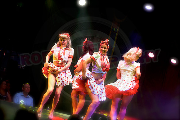 Folly Mixtures Stars and Strippers