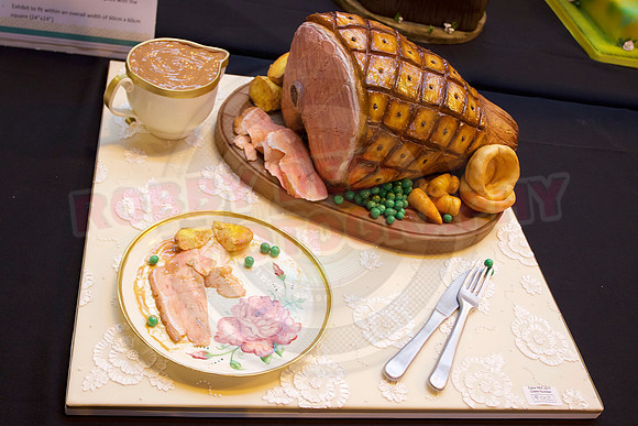 Cake International Gold Silver and bronze