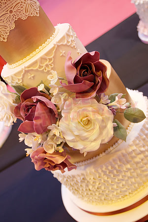 Wedding Cakes Gold, Silver & Bronze