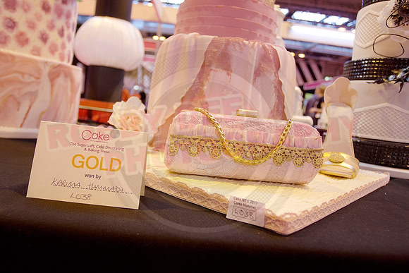 Wedding Cakes Gold, Silver & Bronze