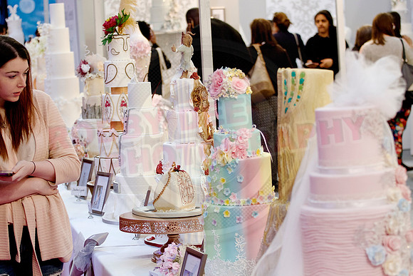 Wedding Cakes Through The Ages