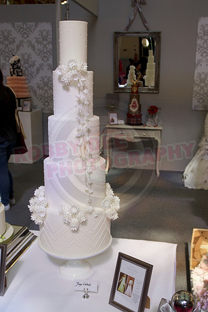 Wedding Cakes Through The Ages