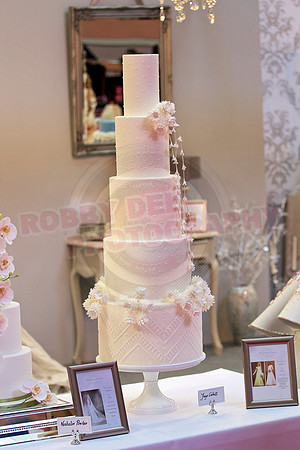 Wedding Cakes Through The Ages