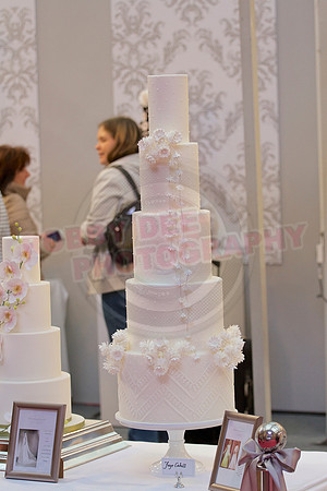 Wedding Cakes Through The Ages