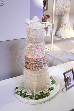 Wedding Cakes Through The Ages