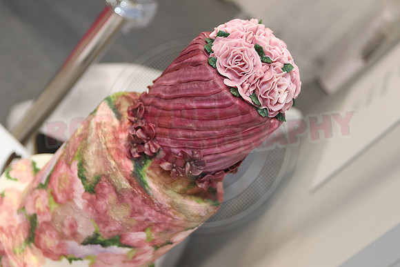 Wedding Cakes Through The Ages