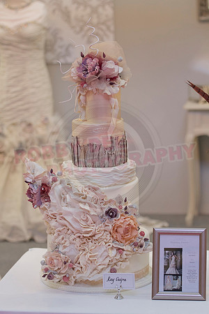 Wedding Cakes Through The Ages