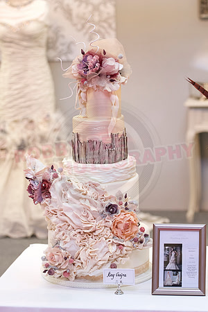 Wedding Cakes Through The Ages