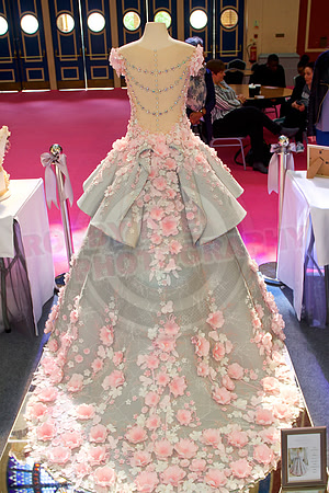 Wedding Cakes Through The Ages
