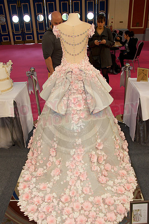 Wedding Cakes Through The Ages