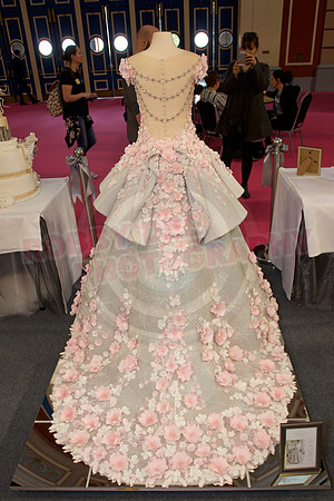 Wedding Cakes Through The Ages