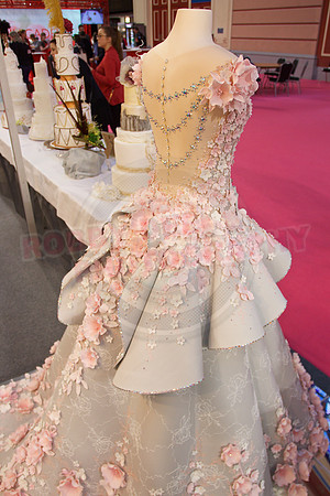 Wedding Cakes Through The Ages