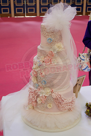 Wedding Cakes Through The Ages