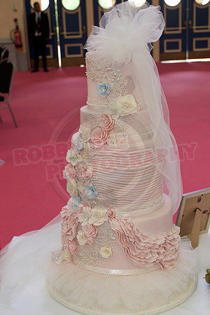 Wedding Cakes Through The Ages