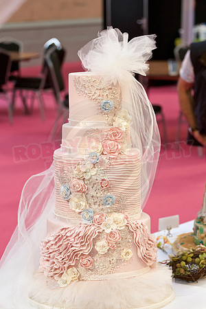 Wedding Cakes Through The Ages