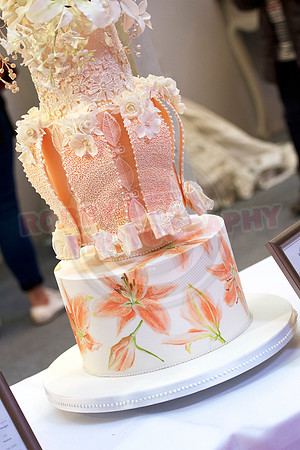 Wedding Cakes Through The Ages