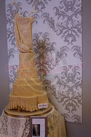 Wedding Cakes Through The Ages