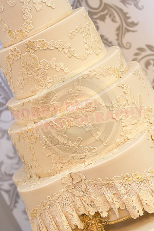Wedding Cakes Through The Ages