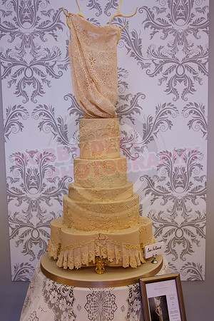 Wedding Cakes Through The Ages