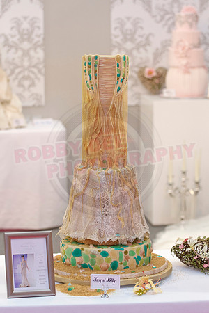 Wedding Cakes Through The Ages