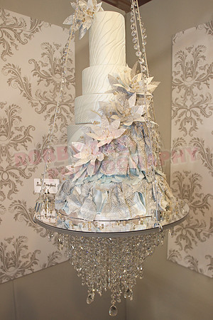 Wedding Cakes Through The Ages