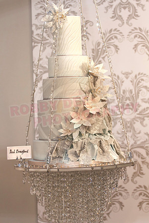 Wedding Cakes Through The Ages