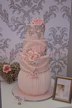 Wedding Cakes Through The Ages