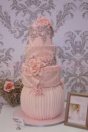 Wedding Cakes Through The Ages