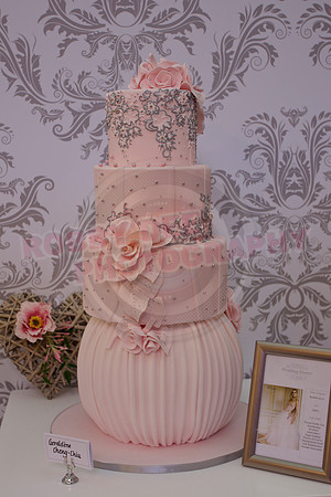 Wedding Cakes Through The Ages