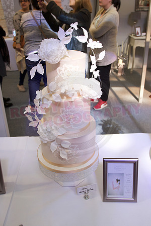 Wedding Cakes Through The Ages