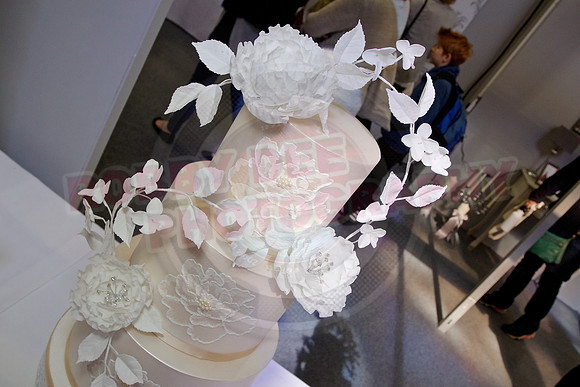 Wedding Cakes Through The Ages