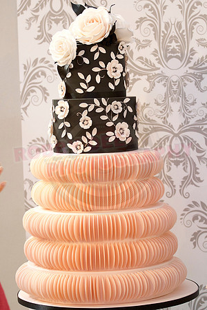 Wedding Cakes Through The Ages