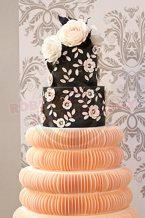 Wedding Cakes Through The Ages