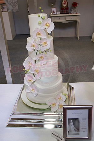 Wedding Cakes Through The Ages
