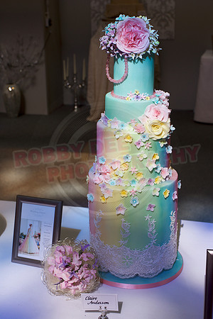 Wedding Cakes Through The Ages