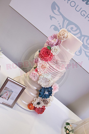 Wedding Cakes Through The Ages
