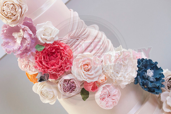 Wedding Cakes Through The Ages