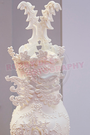 Wedding Cakes Through The Ages
