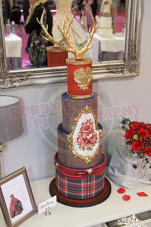 Wedding Cakes Through The Ages