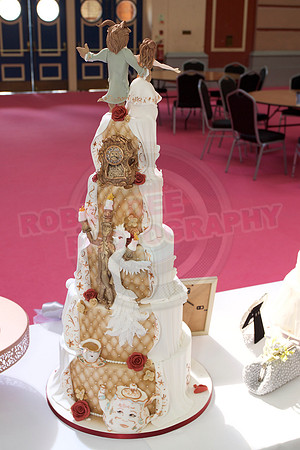 Wedding Cakes Through The Ages